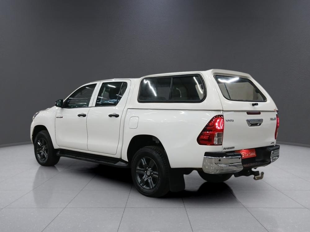 Toyota Hilux 2.4 Gd-6 Raider 4X4 At D Cab