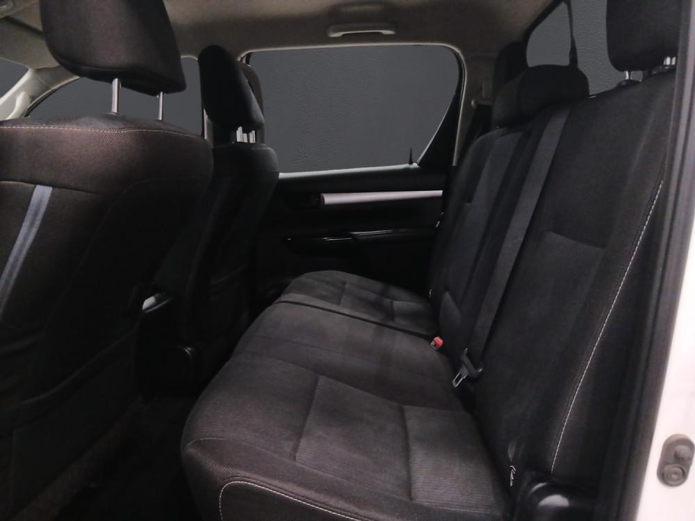 Toyota Hilux 2.4 Gd-6 Raider 4X4 At D Cab