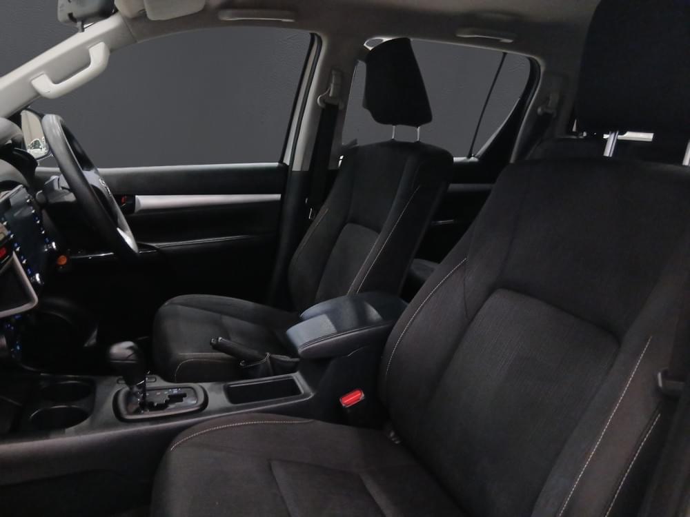 Toyota Hilux 2.4 Gd-6 Raider 4X4 At D Cab