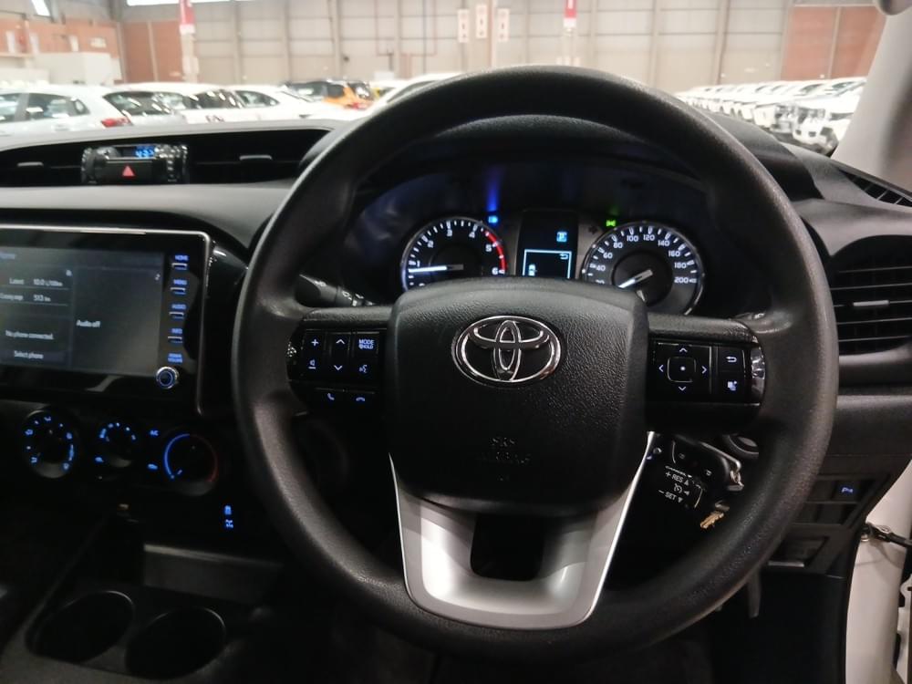 Toyota Hilux 2.4 Gd-6 Raider 4X4 At D Cab