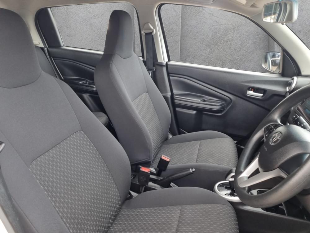 Toyota Vitz 1.0 Xr Amt