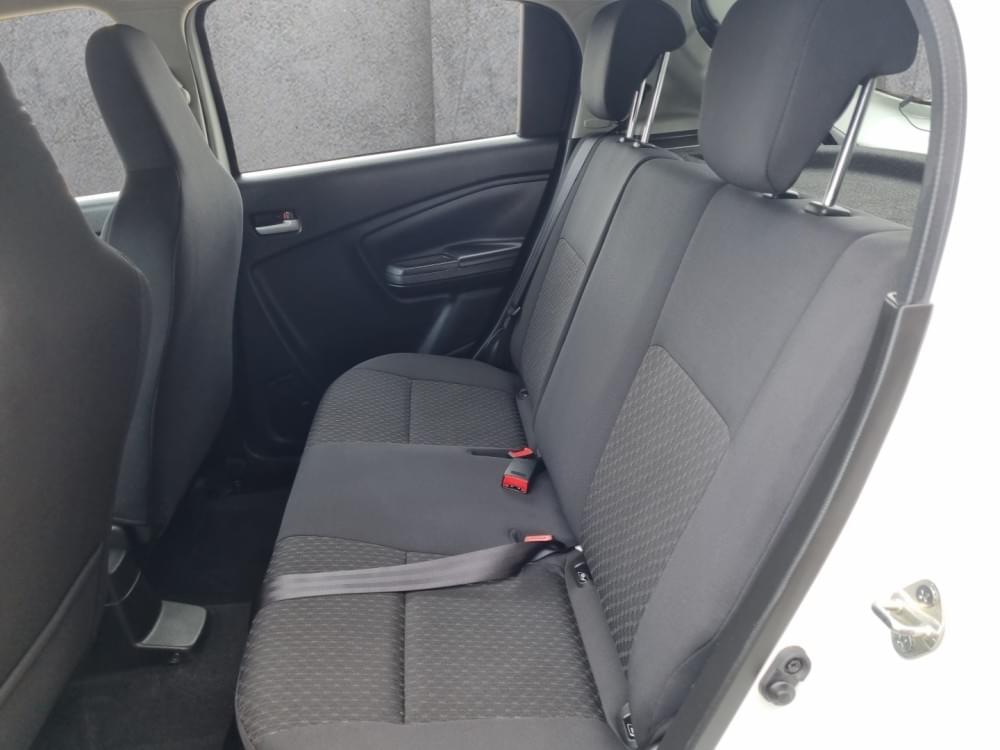 Toyota Vitz 1.0 Xr Amt
