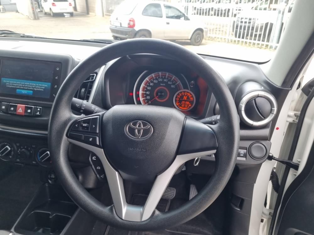 Toyota Vitz 1.0 Xr Amt