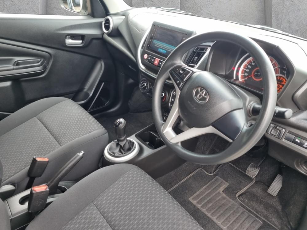 Toyota Vitz 1.0 Xr