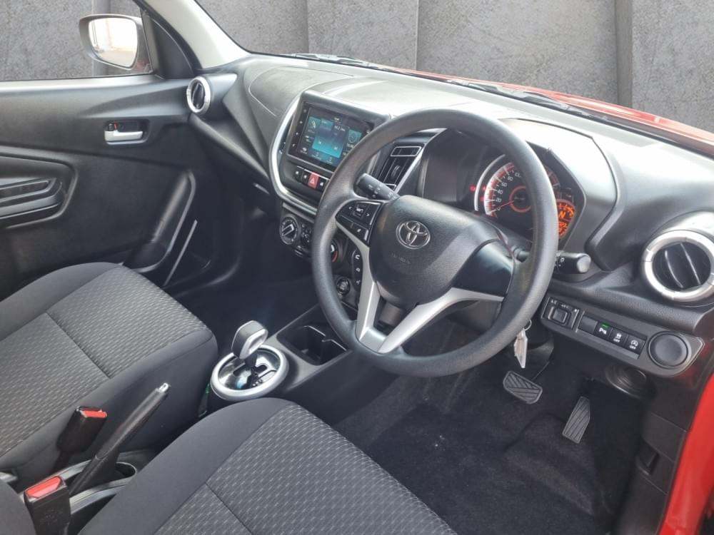 Toyota Vitz 1.0 Xr Amt