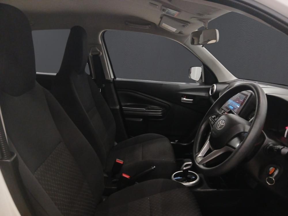 Toyota Vitz 1.0 Xr Amt