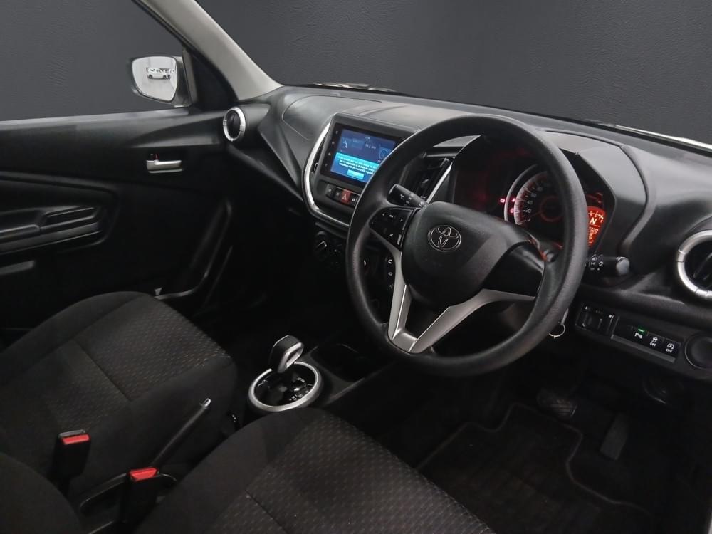 Toyota Vitz 1.0 Xr Amt