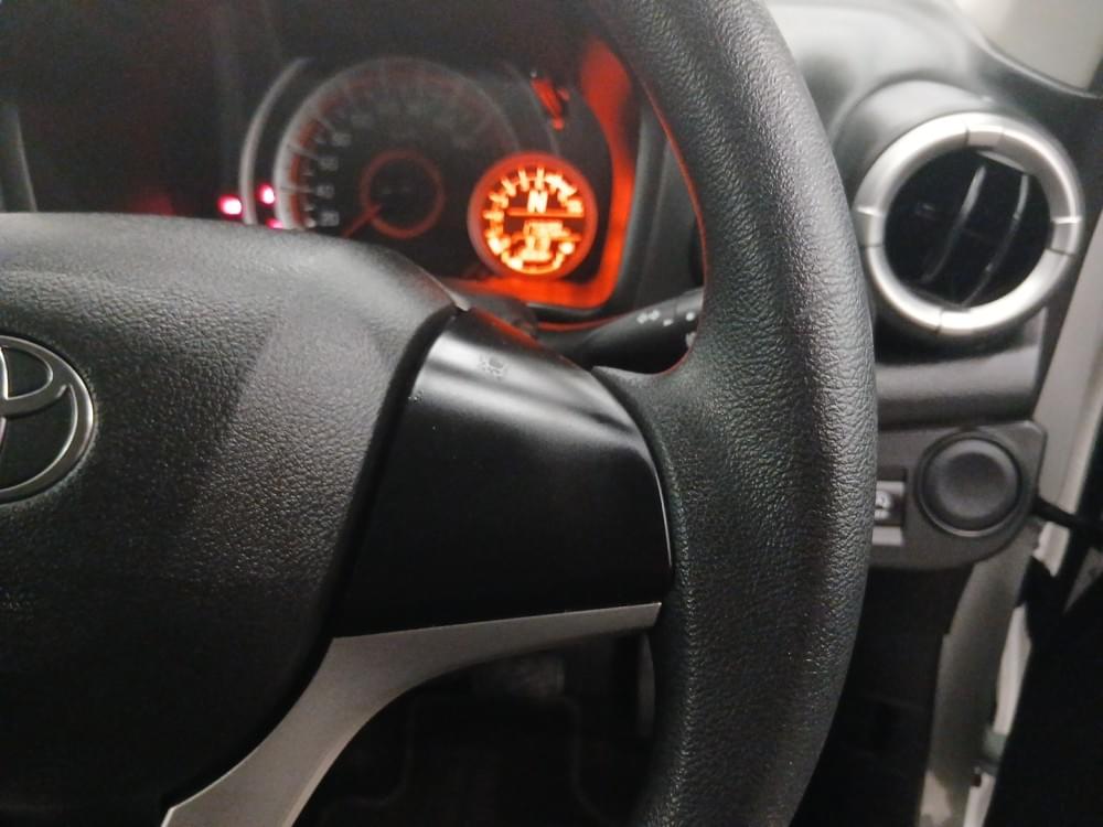Toyota Vitz 1.0 Xr Amt