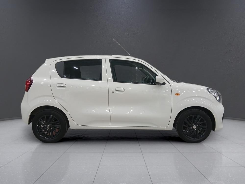 Toyota Vitz 1.0 Xr Amt