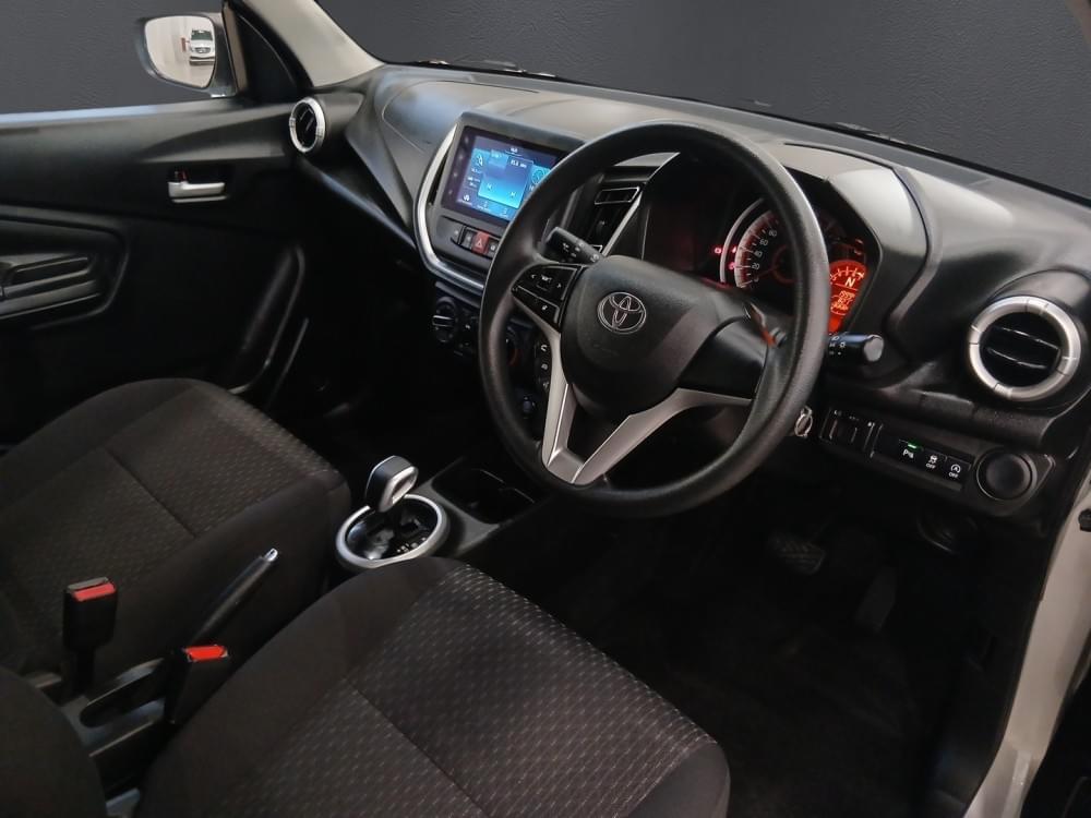 Toyota Vitz 1.0 Xr Amt
