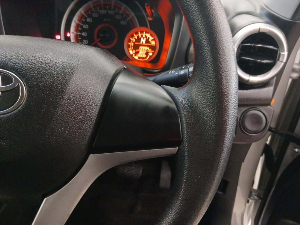 Toyota Vitz 1.0 Xr Amt