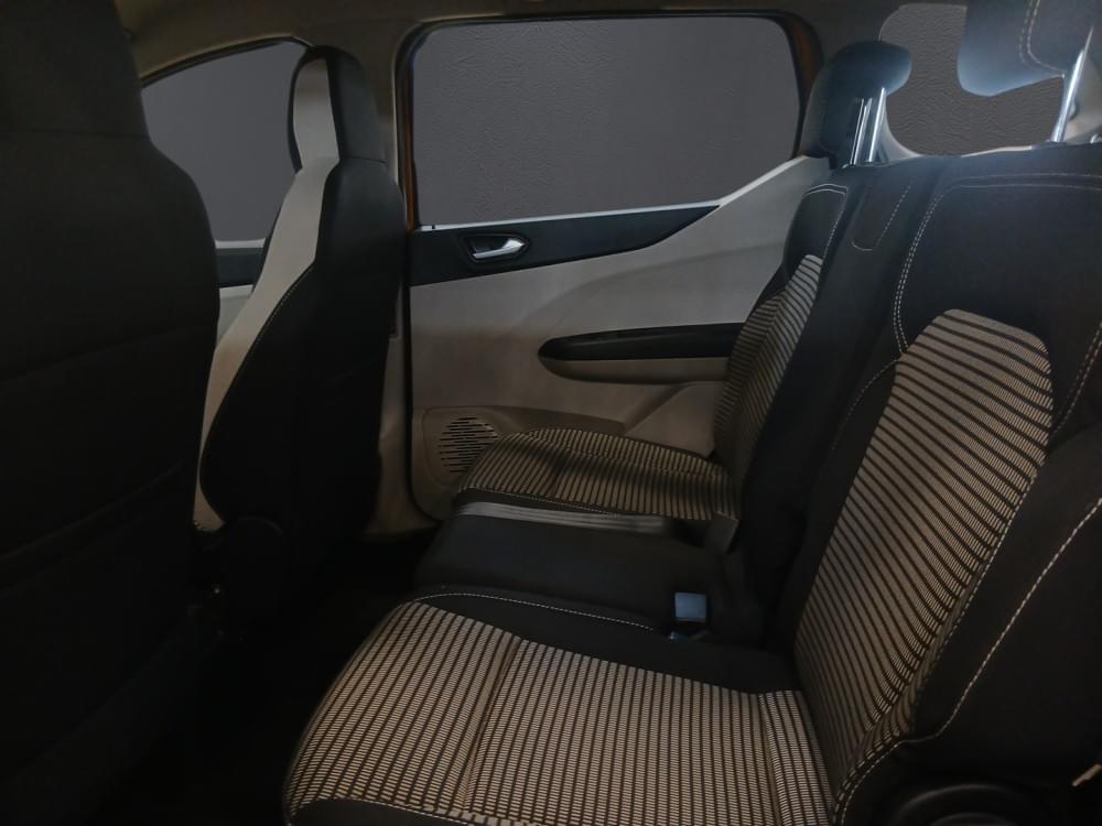 Renault Triber 1.0 Zen