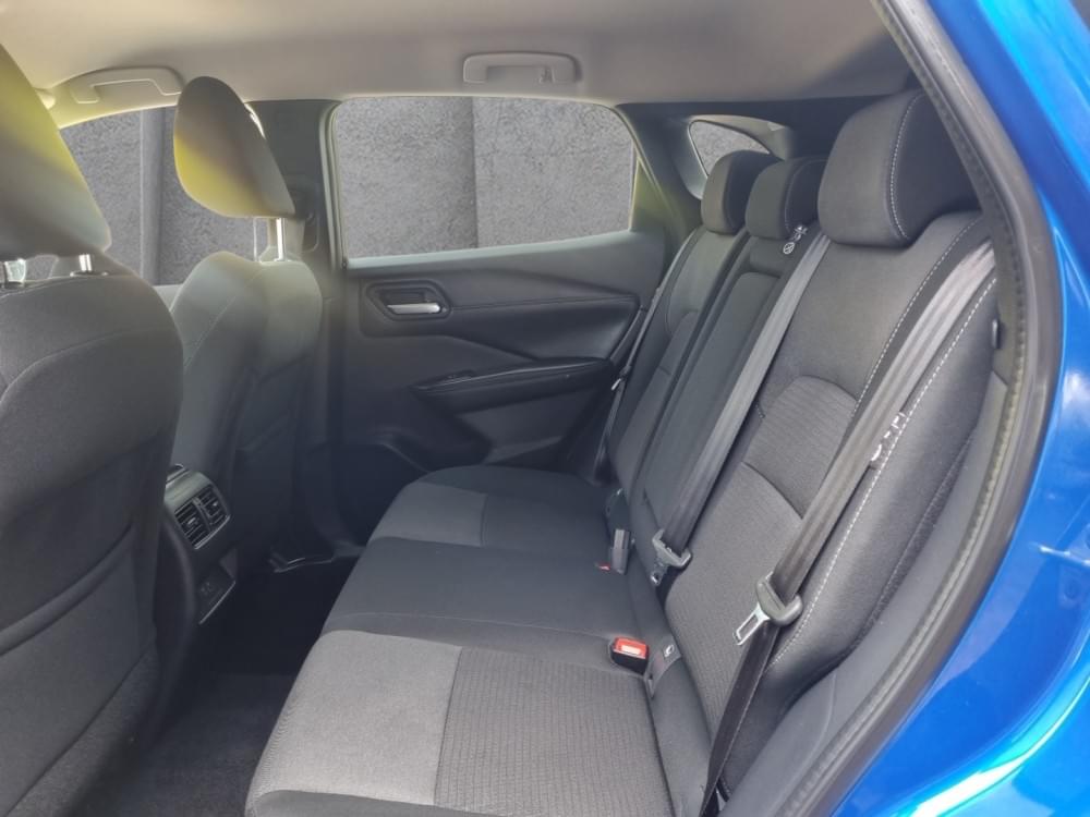 Nissan Qashqai 1.3T Acenta Xtronic 2-Tone