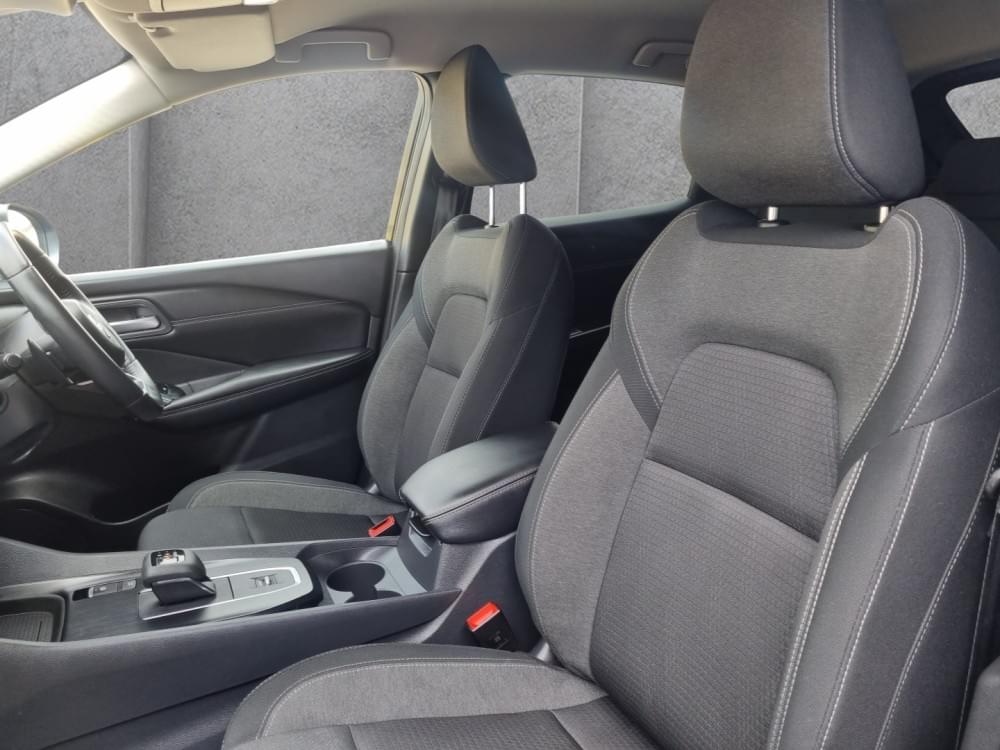 Nissan Qashqai 1.3T Acenta Xtronic 2-Tone