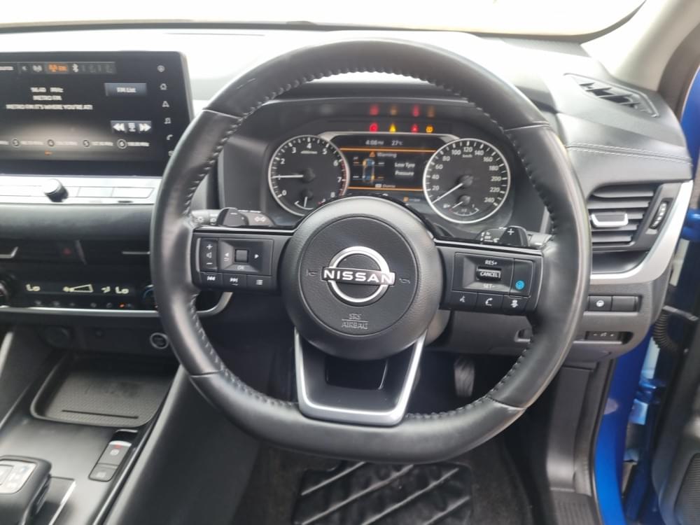 Nissan Qashqai 1.3T Acenta Xtronic 2-Tone