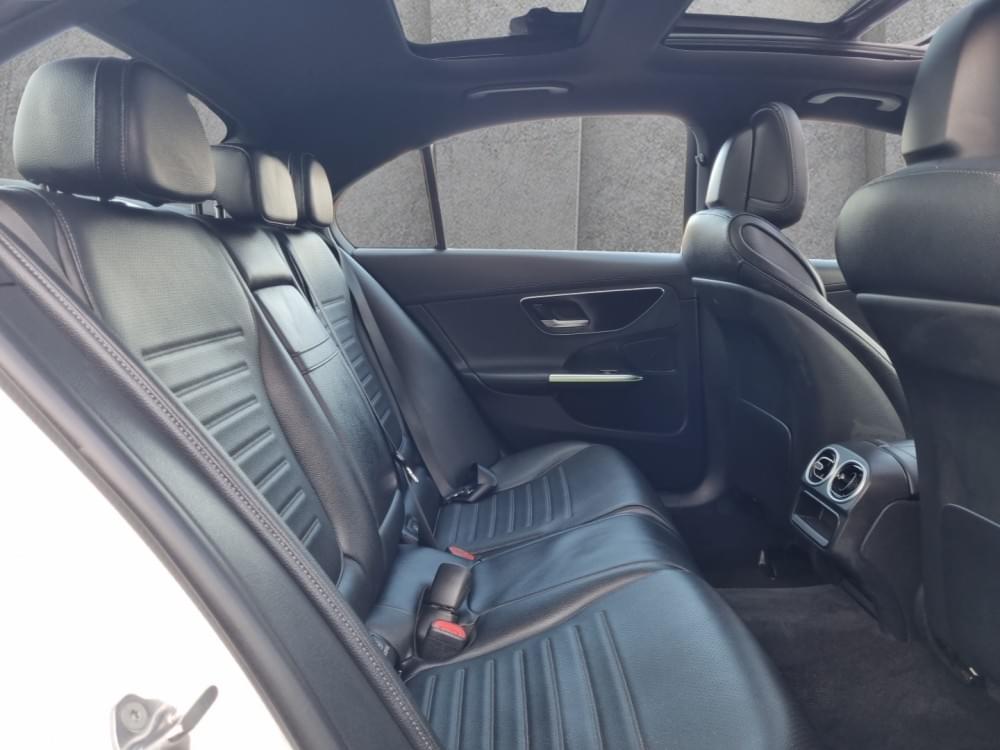 Mercedes Benz C-Class Sedan 200