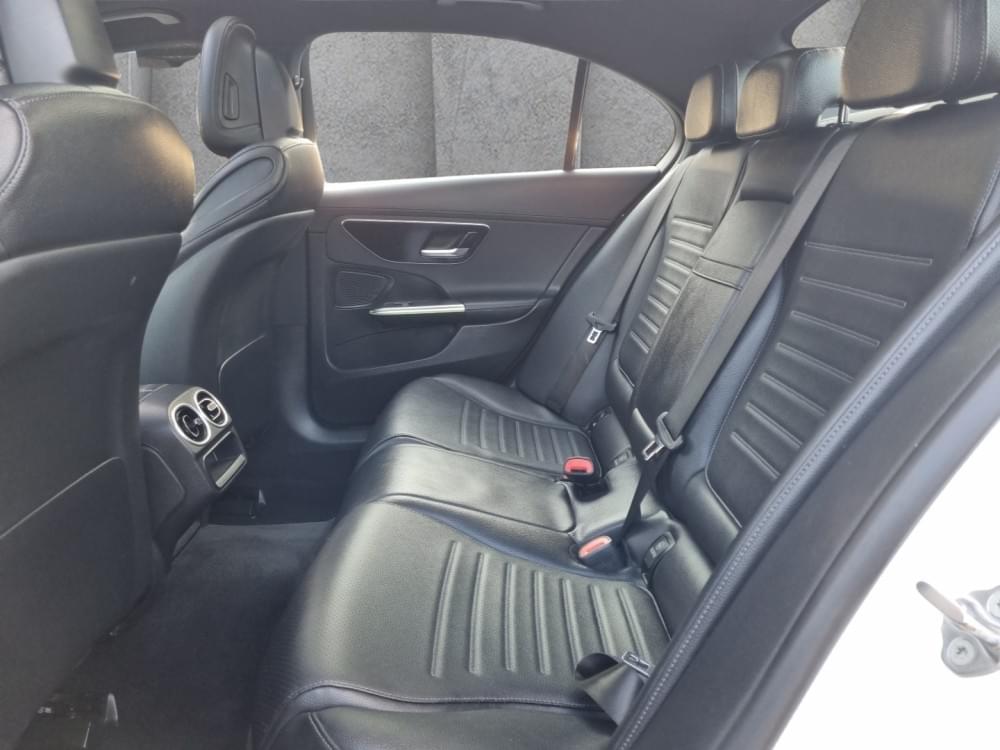 Mercedes Benz C-Class Sedan 200