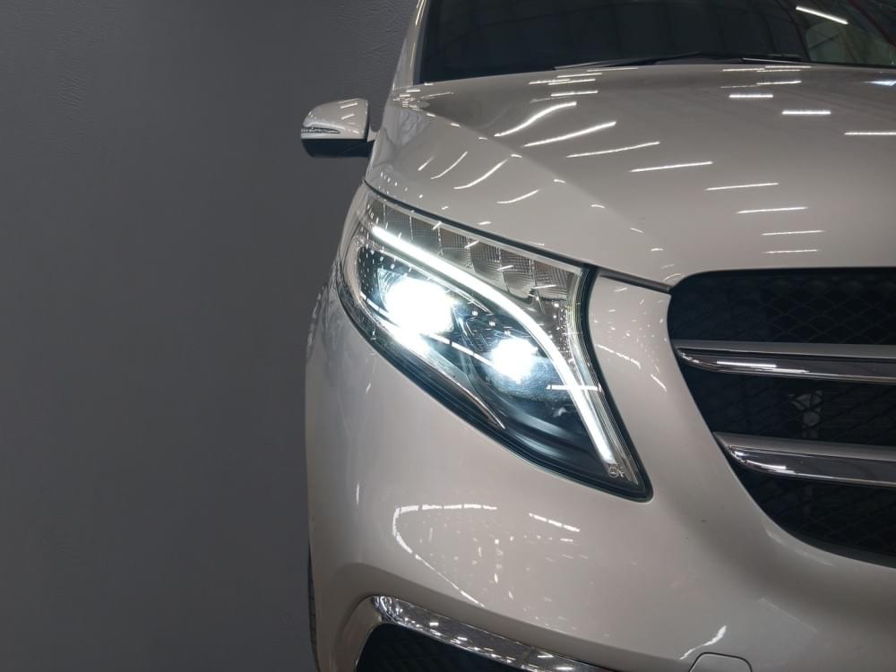 Mercedes Benz V-Class 250 D Avantgarde