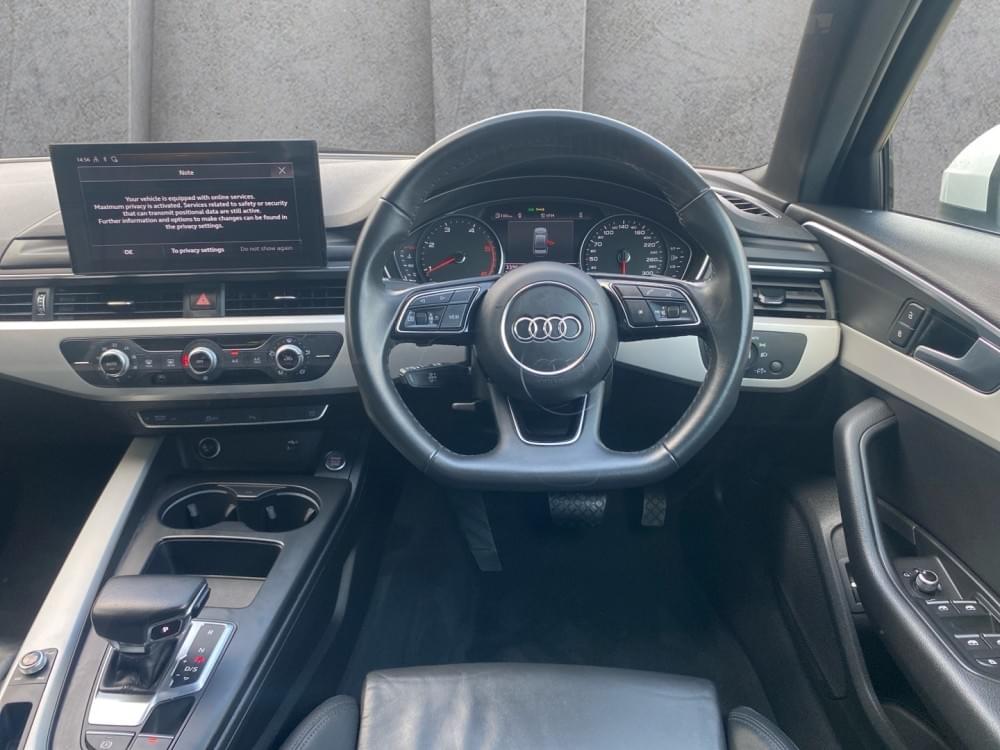 Audi A4 Sedan 35 Tdi S Tronic