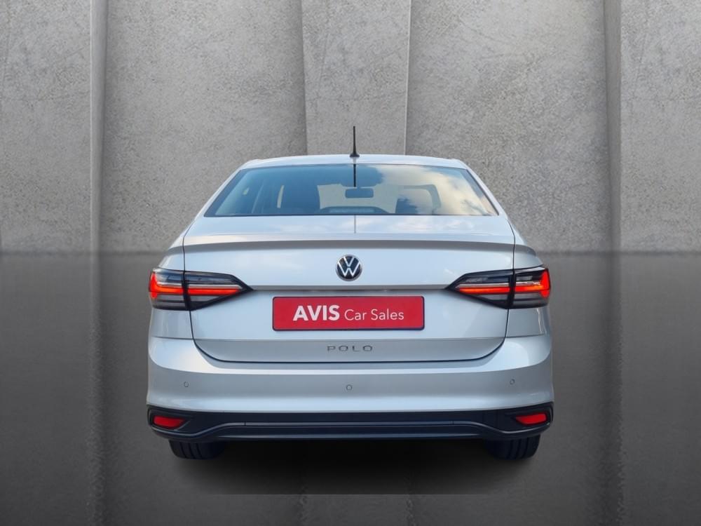 Volkswagen Polo Sedan 1.6 Base