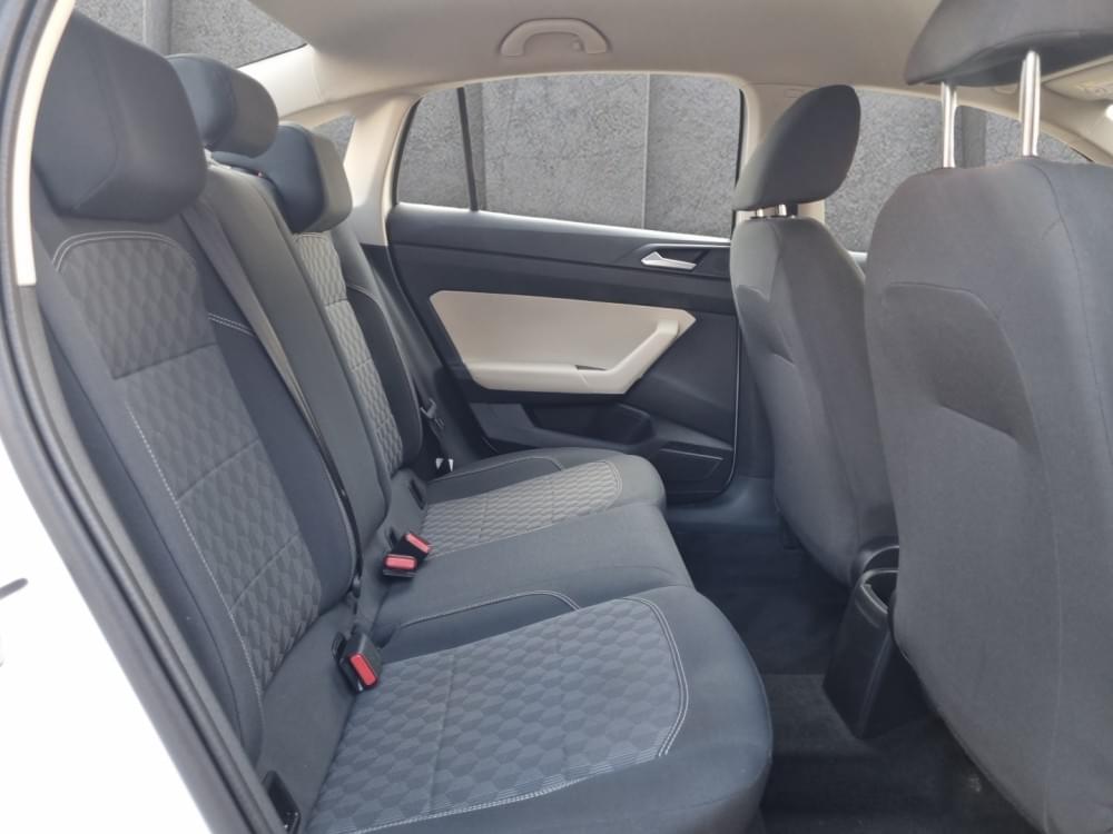 Volkswagen Polo Sedan 1.6 Base