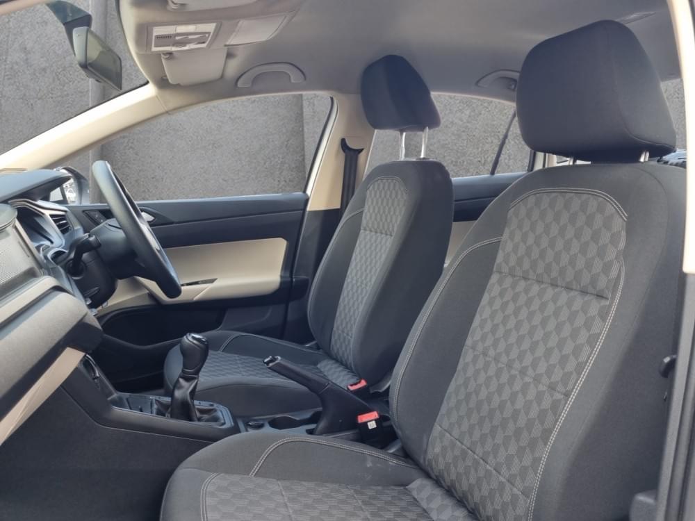 Volkswagen Polo Sedan 1.6 Base