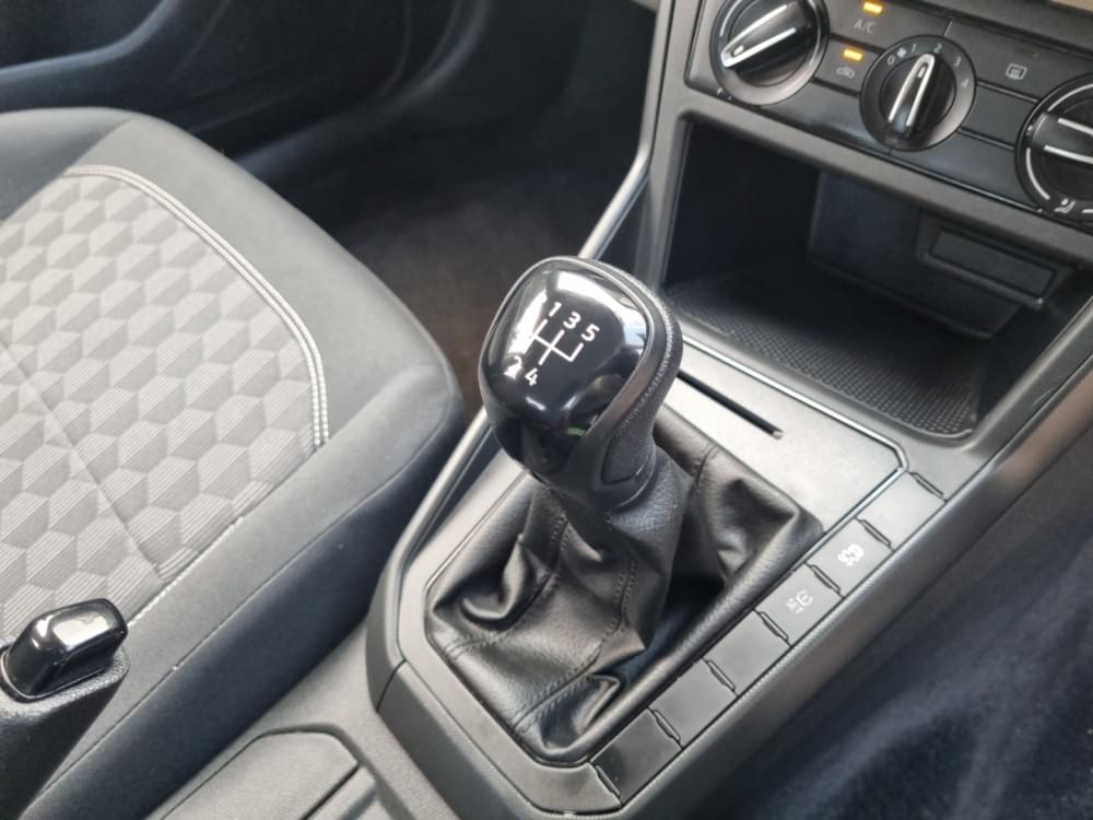 Volkswagen Polo Sedan 1.6 Base