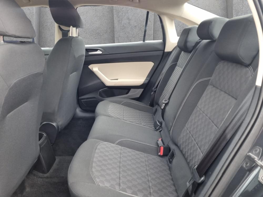 Volkswagen Polo Sedan 1.6 Tiptronic