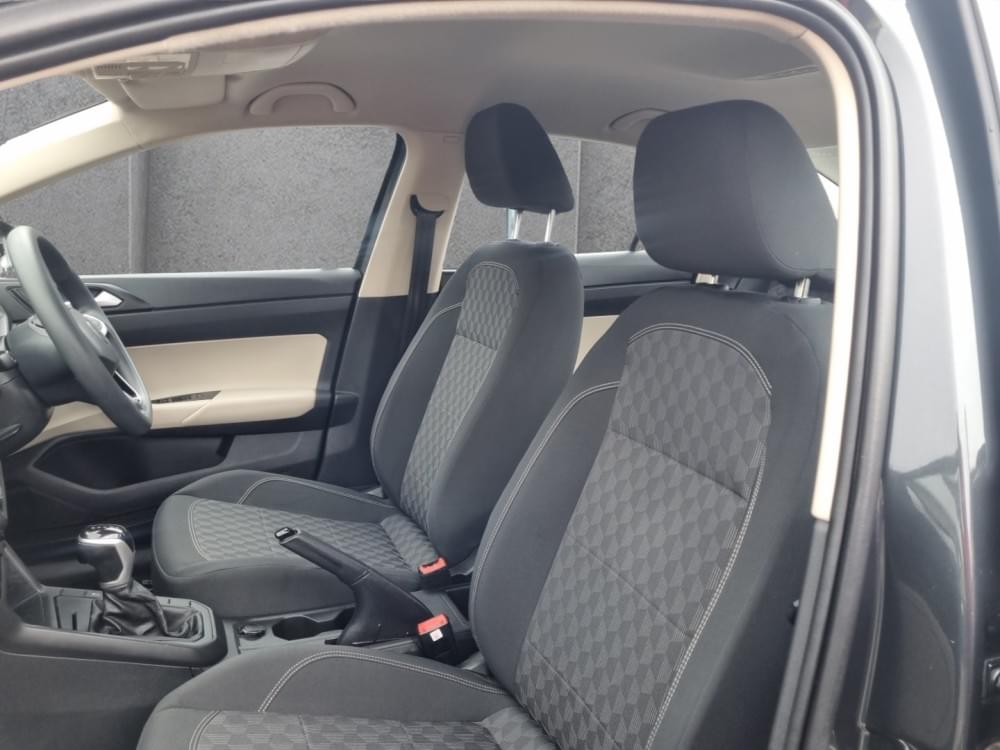 Volkswagen Polo Sedan 1.6 Tiptronic
