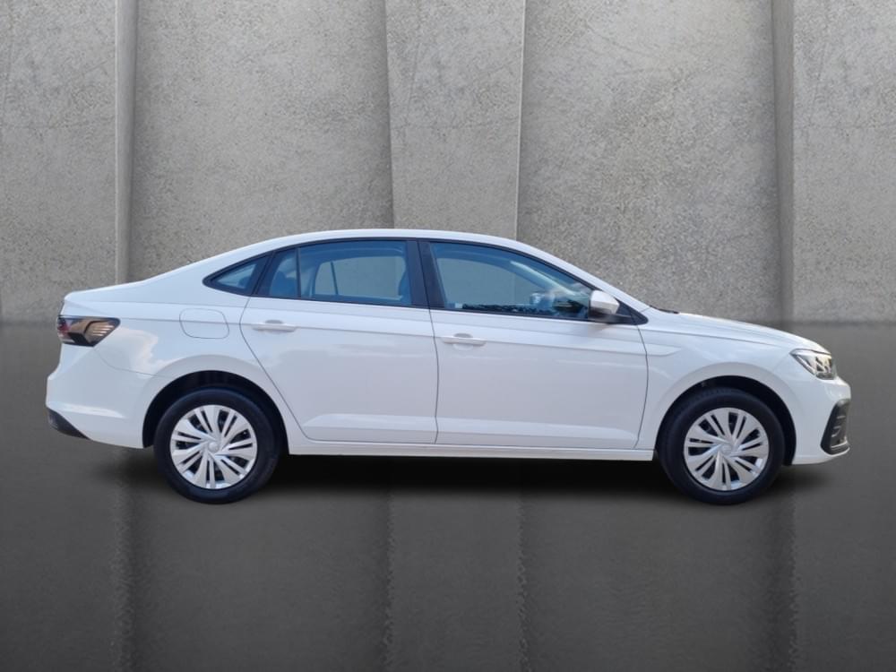 Volkswagen Polo Sedan 1.6 Base