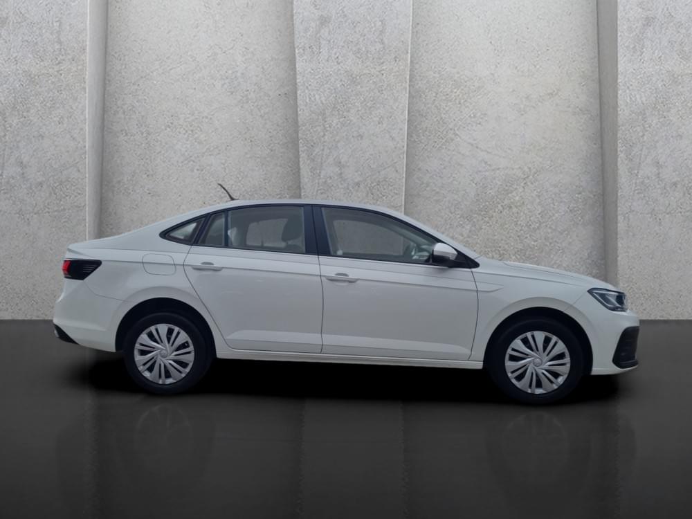 Volkswagen Polo Sedan 1.6 Base