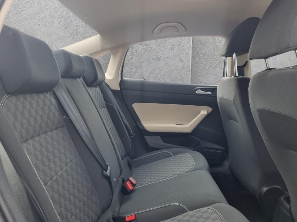 Volkswagen Polo Sedan 1.6 Base