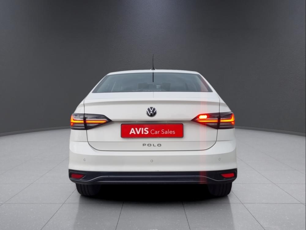 Volkswagen Polo Sedan 1.6 Base