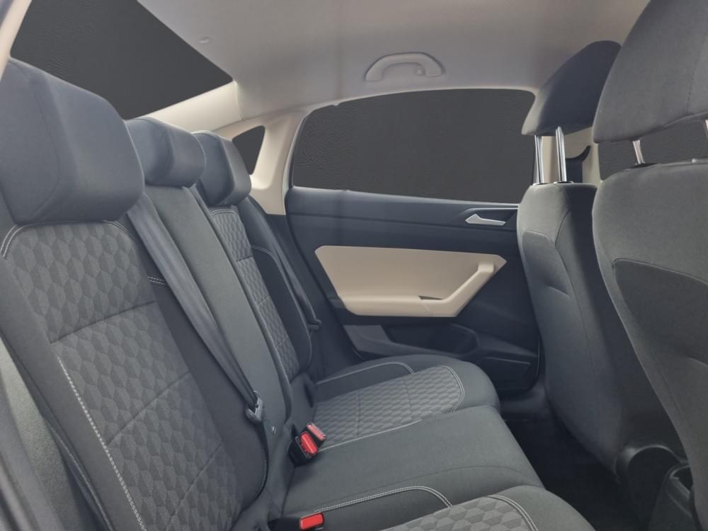 Volkswagen Polo Sedan 1.6 Base