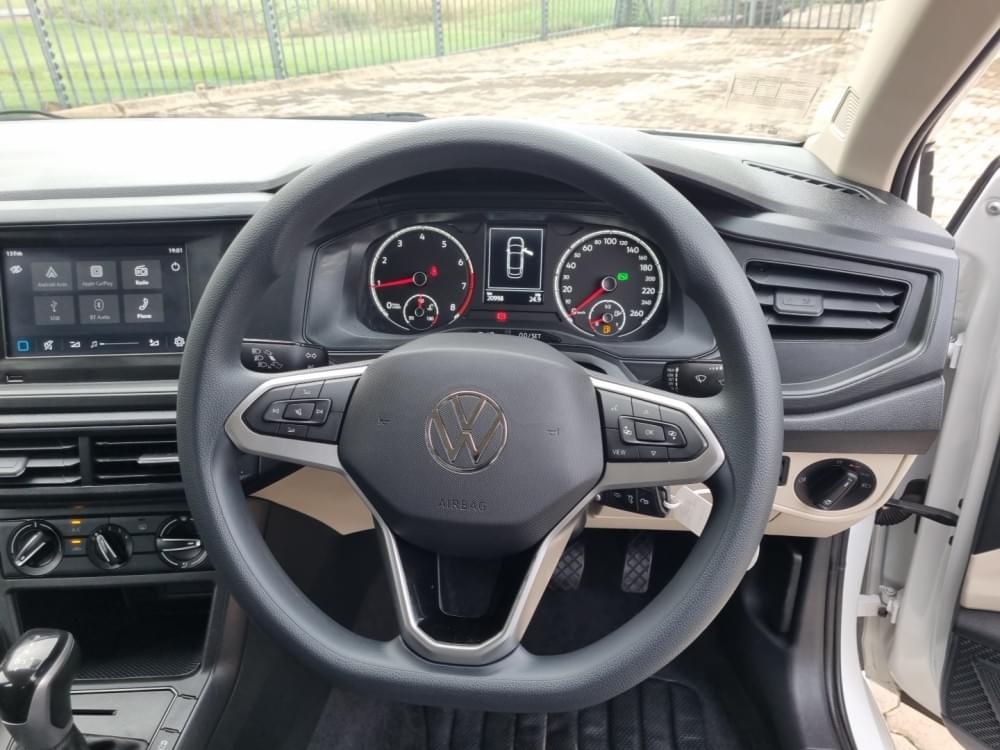 Volkswagen Polo Sedan 1.6 Tiptronic