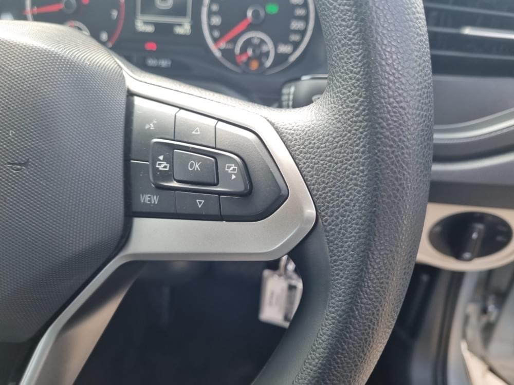 Volkswagen Polo Sedan 1.6 Base
