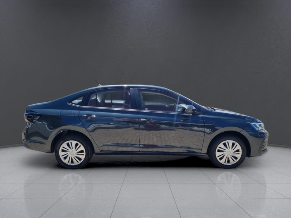 Volkswagen Polo Sedan 1.6 Base