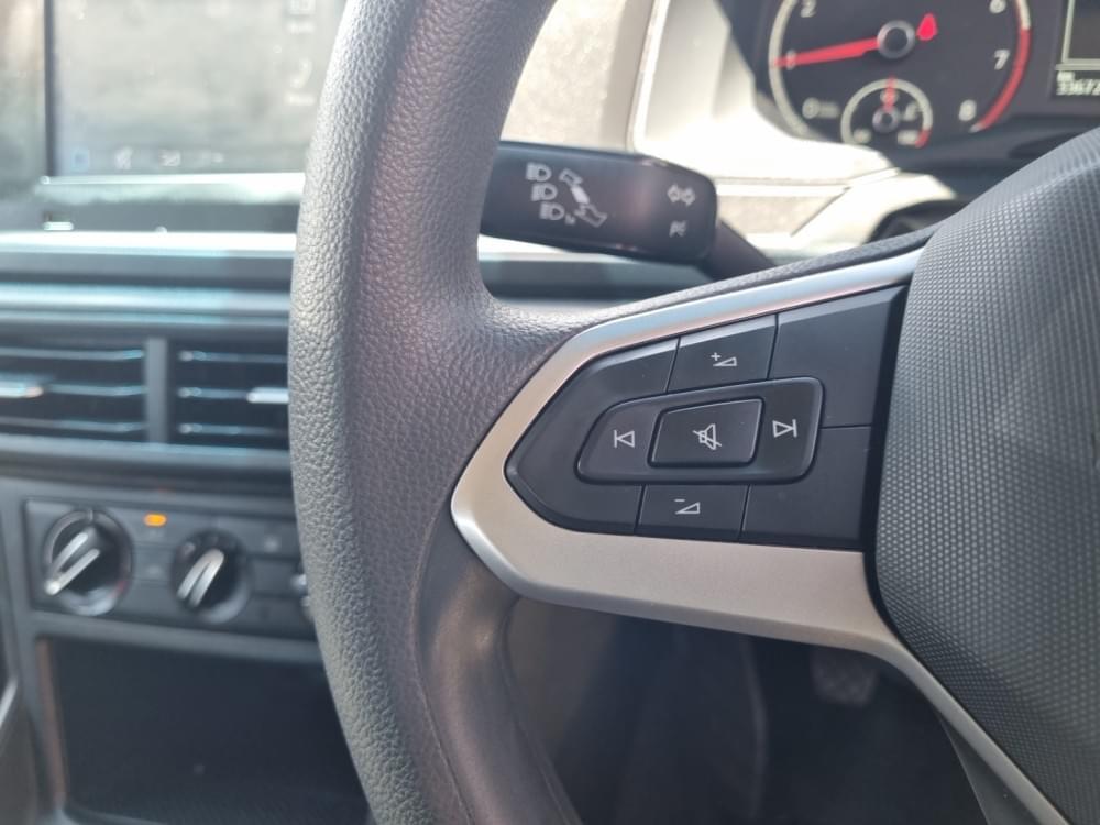 Volkswagen Polo Sedan 1.6 Base