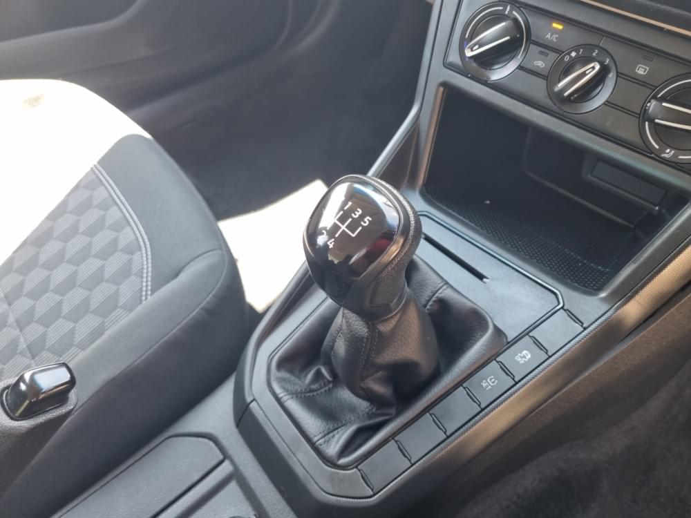 Volkswagen Polo Sedan 1.6 Base