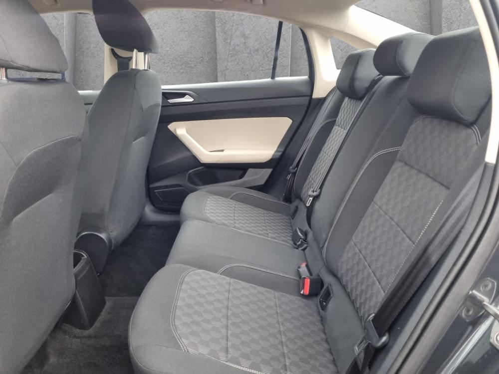 Volkswagen Polo Sedan 1.6 Tiptronic
