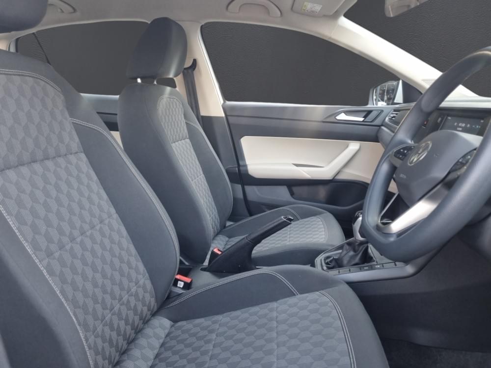 Volkswagen Polo Sedan 1.6 Tiptronic