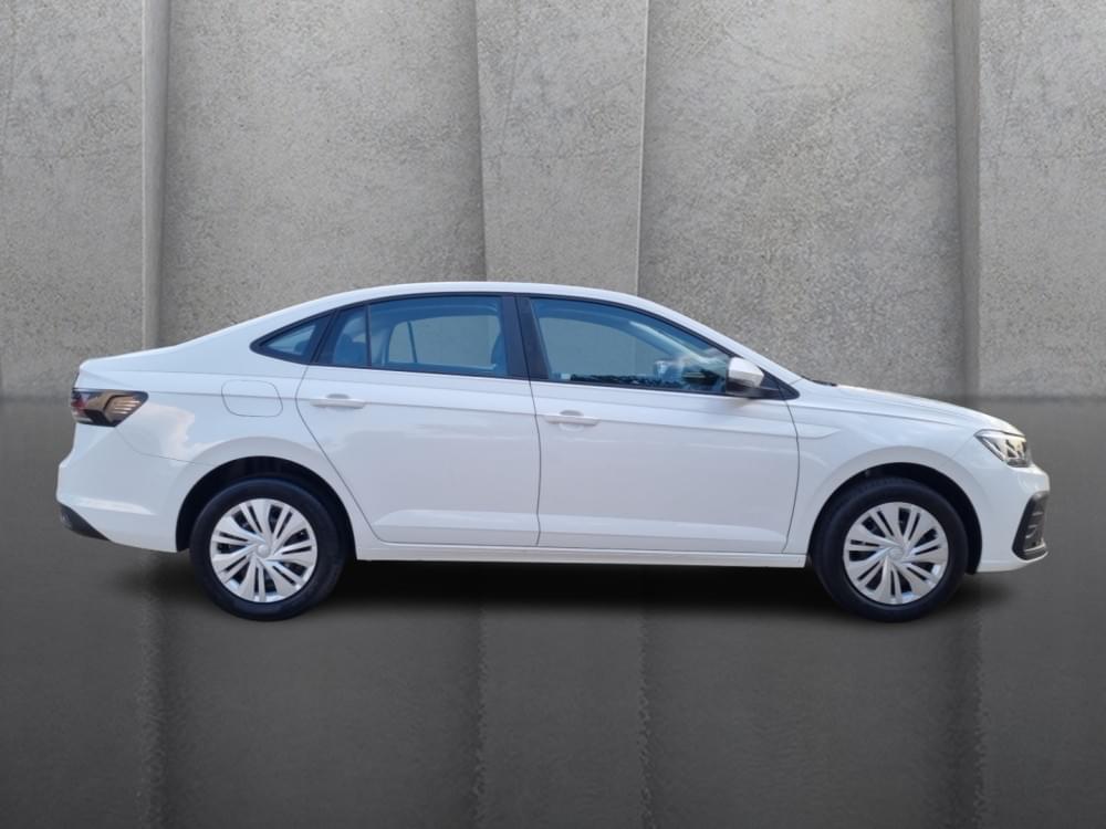 Volkswagen Polo Sedan 1.6 Base