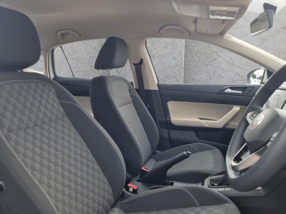 Volkswagen Polo Sedan 1.6 Tiptronic