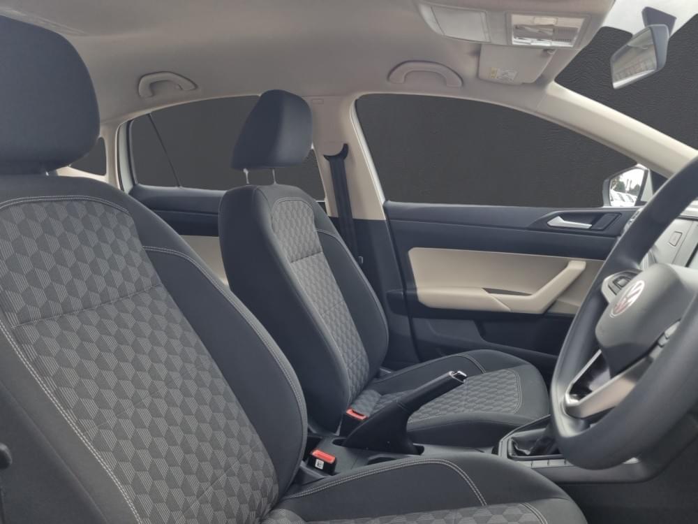 Volkswagen Polo Sedan 1.6 Tiptronic