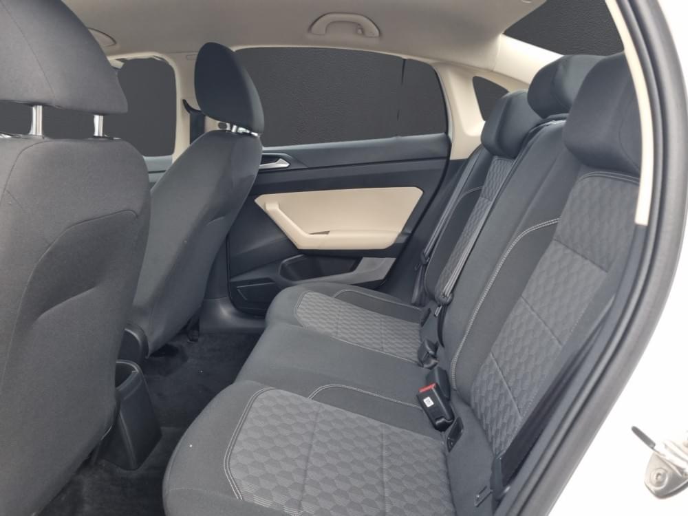 Volkswagen Polo Sedan 1.6 Tiptronic