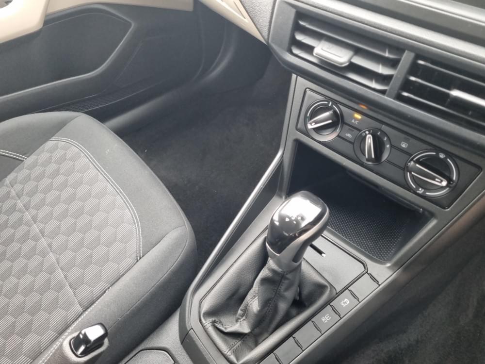 Volkswagen Polo Sedan 1.6 Tiptronic