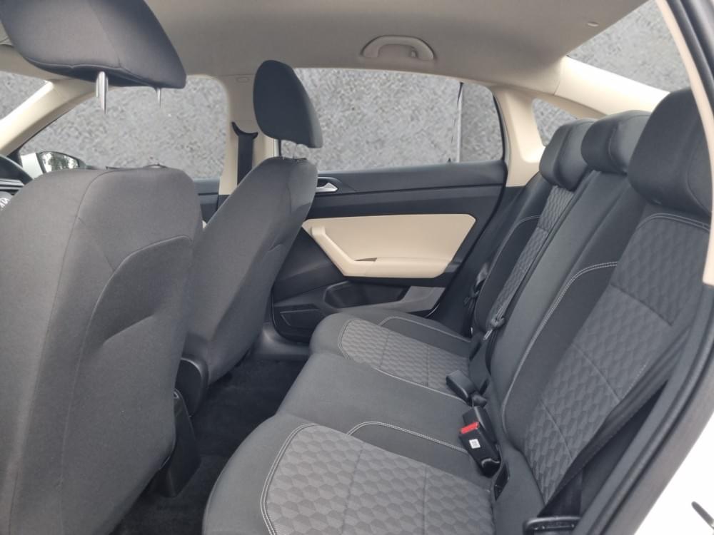 Volkswagen Polo Sedan 1.6 Base