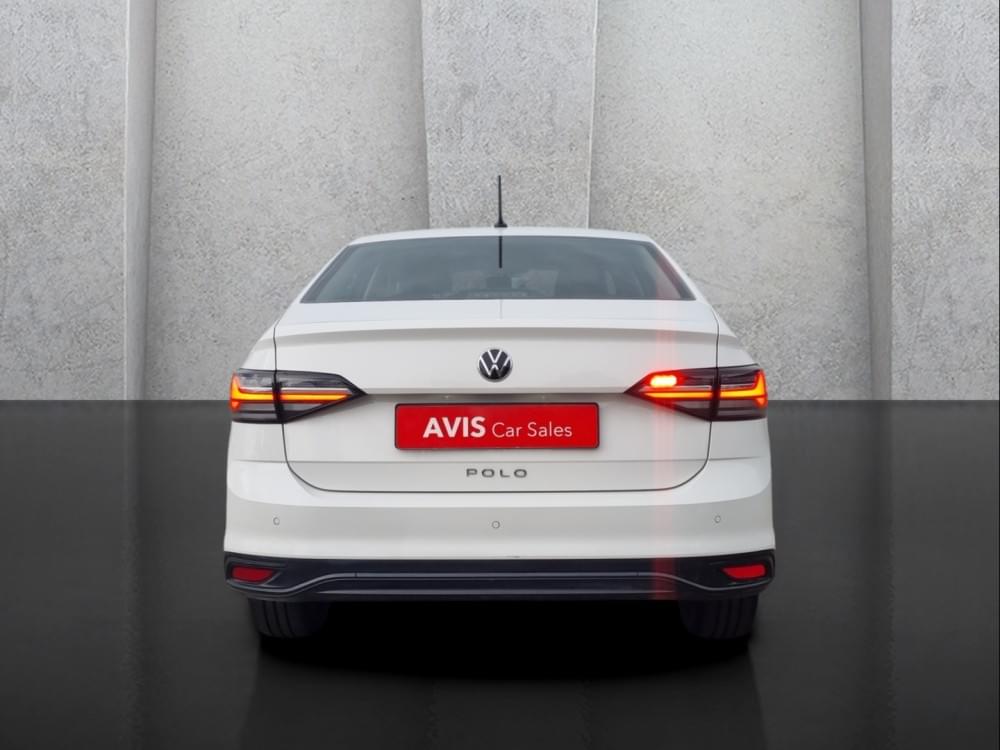 Volkswagen Polo Sedan 1.6 Base