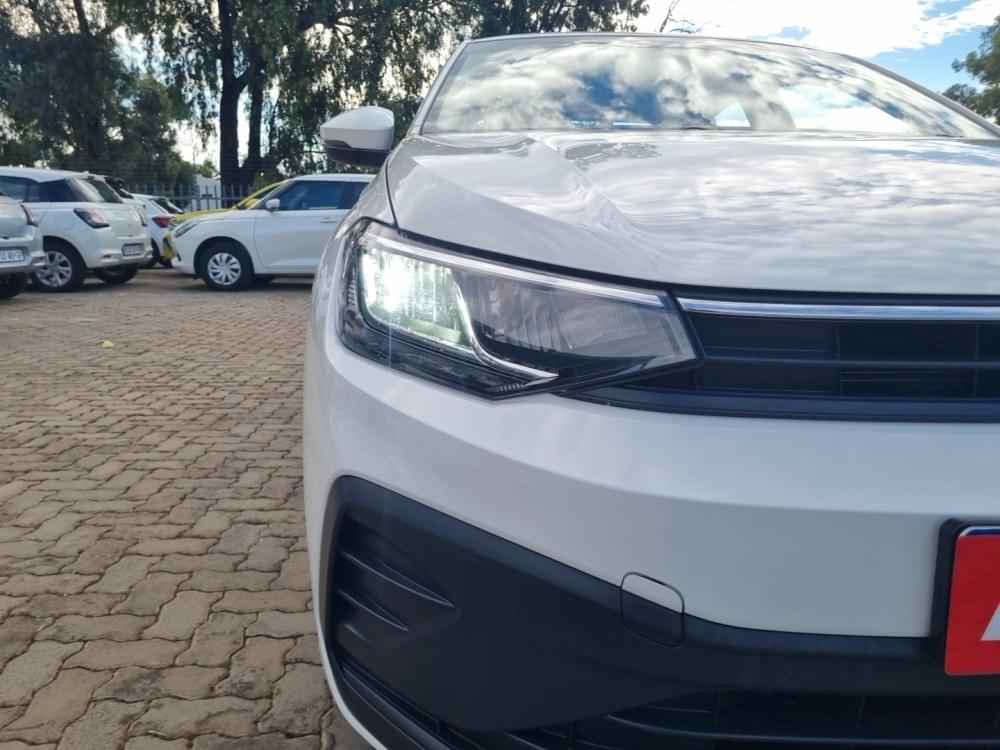 Volkswagen Polo Sedan 1.6 Tiptronic