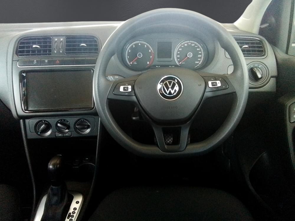 Volkswagen Polo Vivo Hatch 1.6 Life Tipt